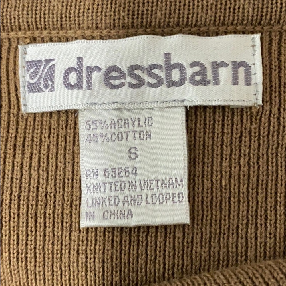 Cute sweater! - Picture 2 of 2